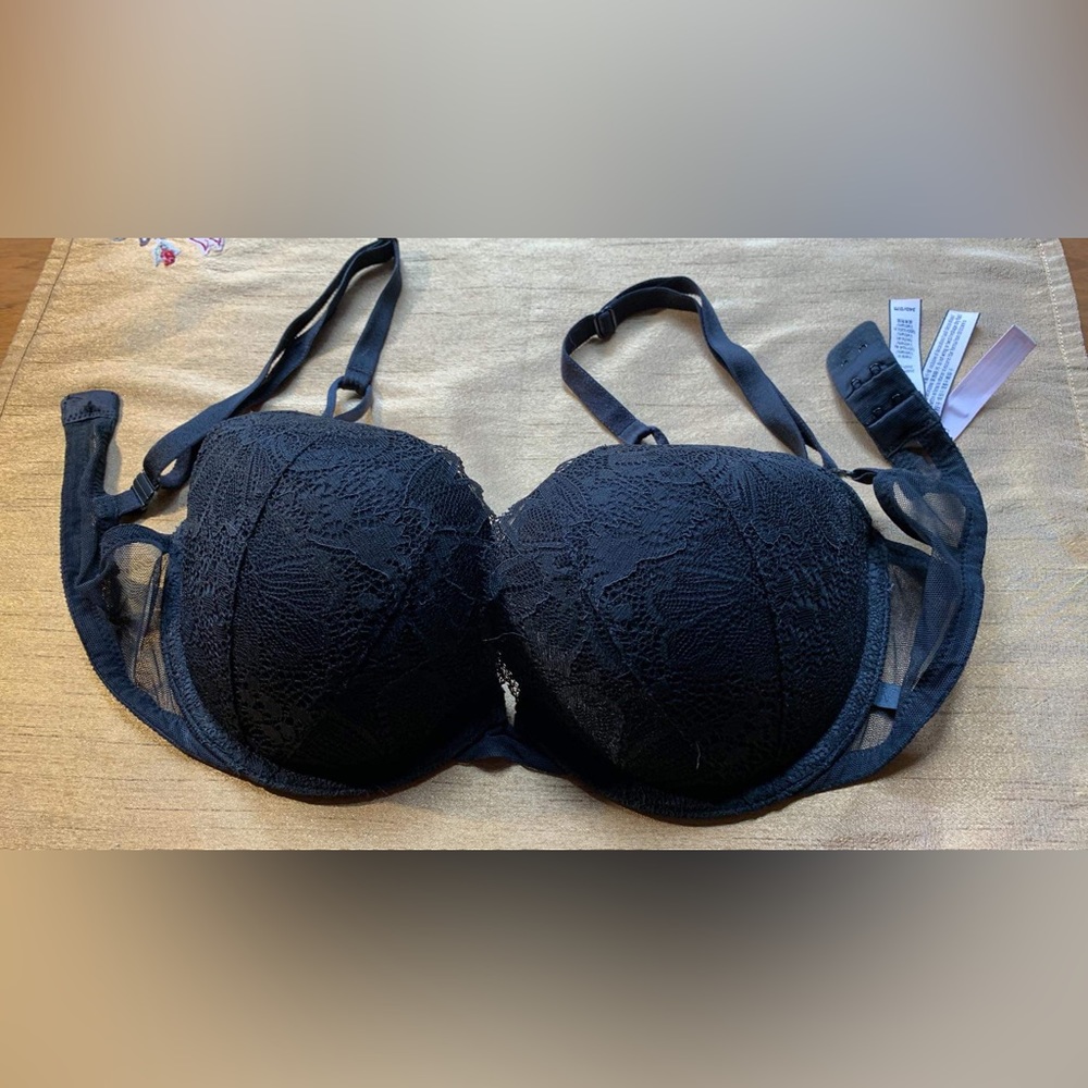 34D Victoria secret black bra